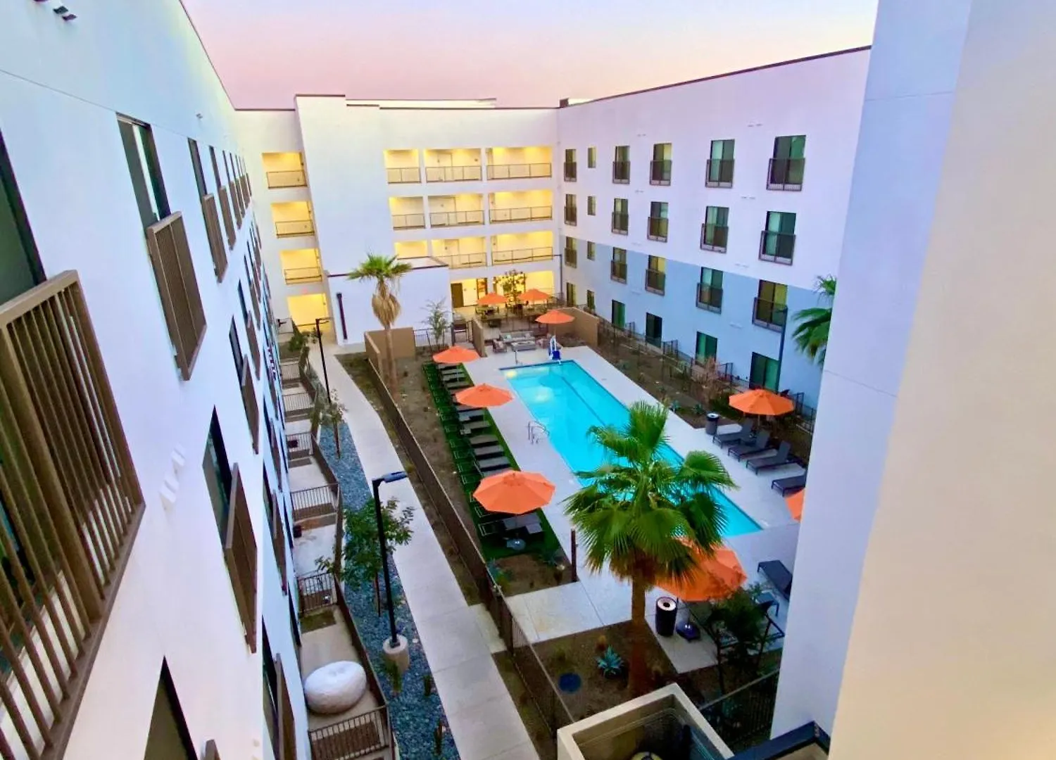 Apartment Dwntn Phx Oasis! Mid-Term Rental! Phoenix