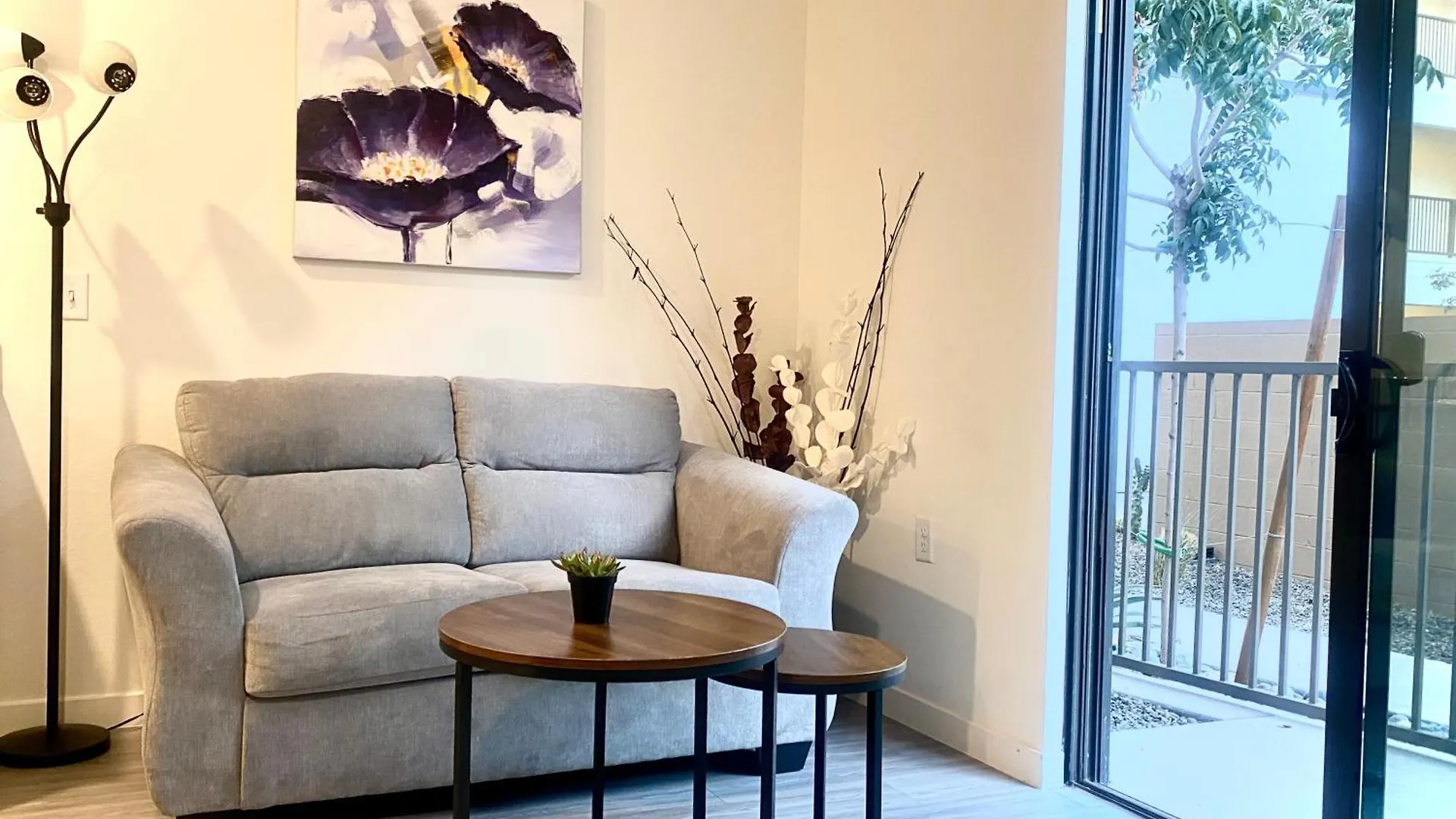 Dwntn Phx Oasis! Mid-Term Rental! location